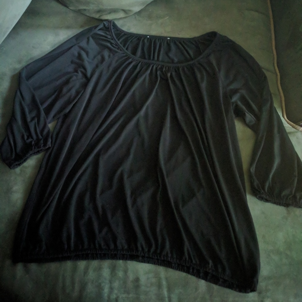 Black Blouse 1x